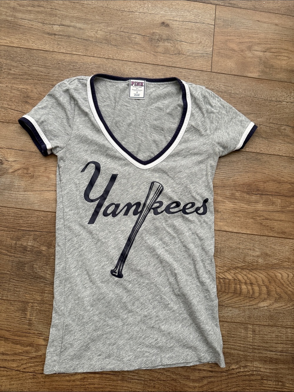 PINK Victoria's Secret Gray Yankees MLB Tee with Navy Trim S